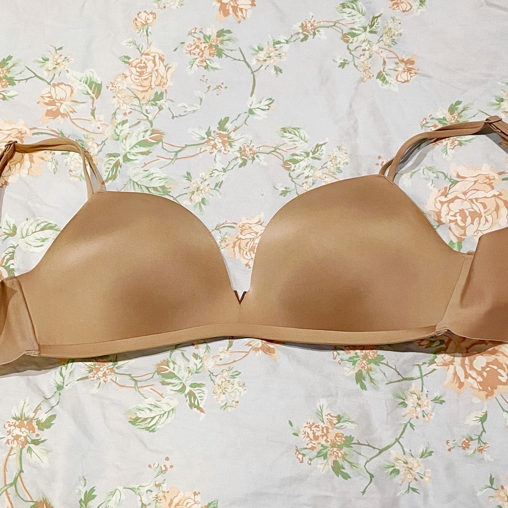 Victoria Secret No Wire Padded Bra